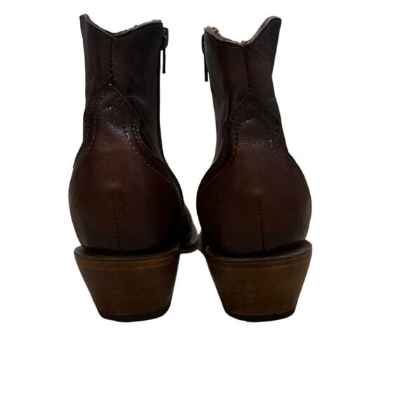 Silverton Patty All Leather Snip Toe Short Boots (Chocolate) Size 8.5 - Picture 6 of 10